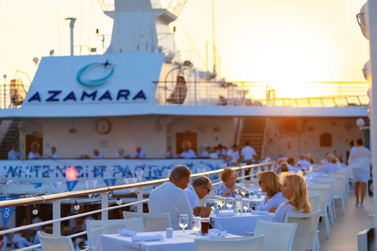 Azamara_Cruises_White_Night_Party_2_9f75fd874d.webp
