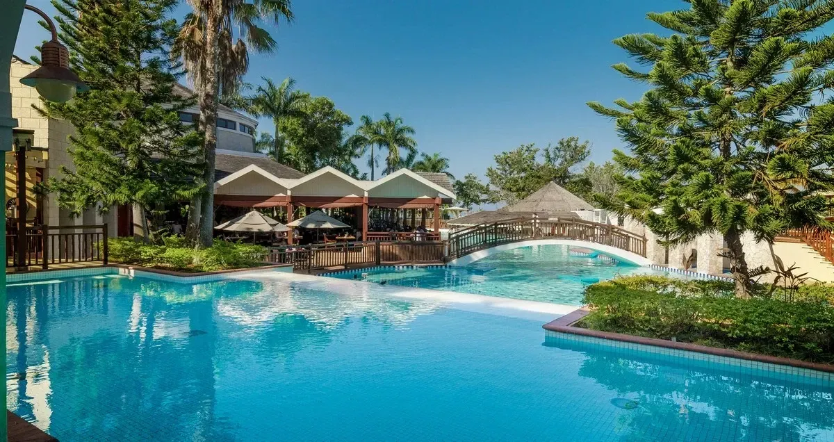 Beaches_Resorts_Negril_pool_9cc2a30a98.webp
