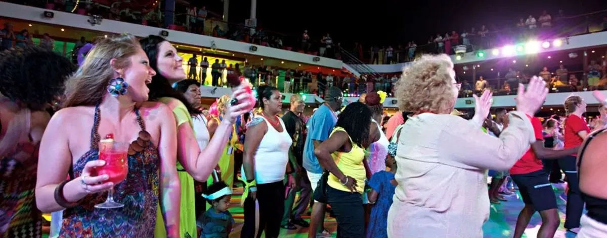 Carnival_Cruise_Line_Deck_Parties_2556211dc1.webp