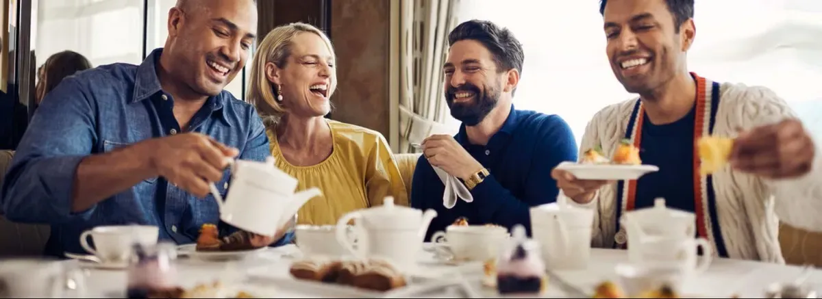 Cunard_Cruise_Line_Afternoon_Tea_794a811bf6.webp