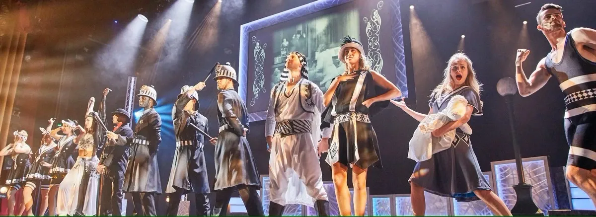 Cunard_Cruise_Line_live_shows_9140cfc687.webp