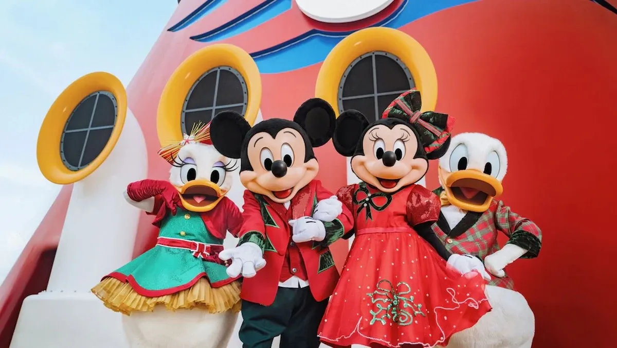 Disney_Cruise_Line_Mickey_donald_characters_14c8a425f0.webp