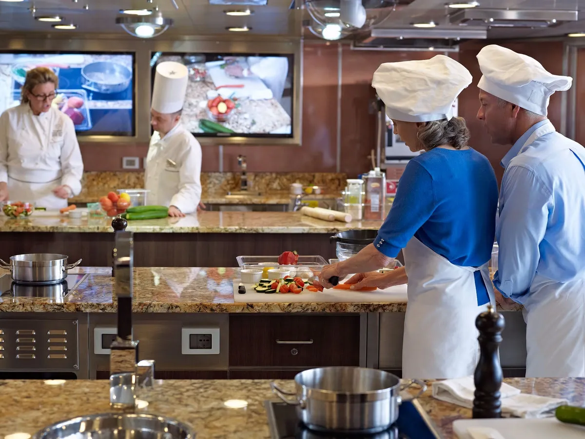 Oceania_Cruises_Culinary_Class_f374411b3e.webp
