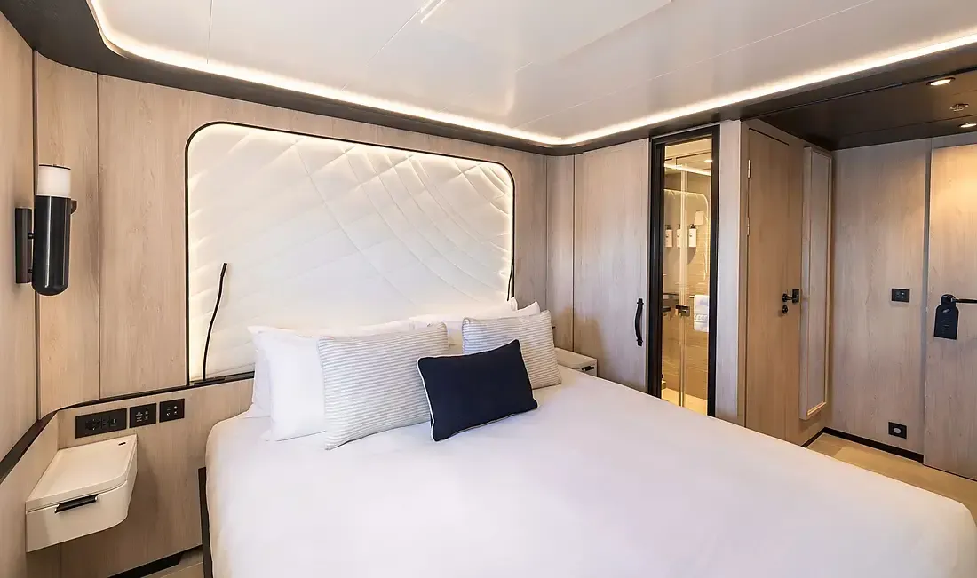 Ponant_Cruises_Oceanview_Stateroom_e4cb7e5ce5.webp