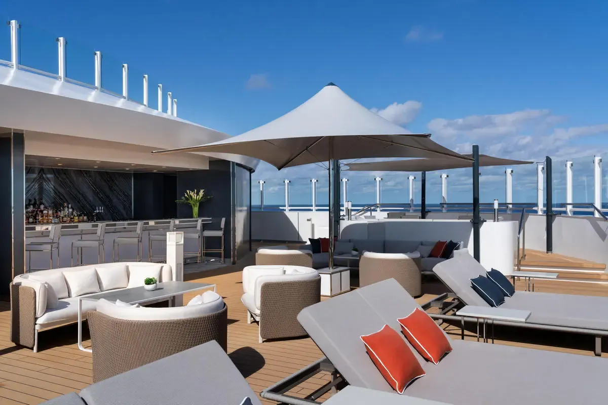Ritz_Carlton_Yacht_Observation_Terrace_ad82f03dd2.webp