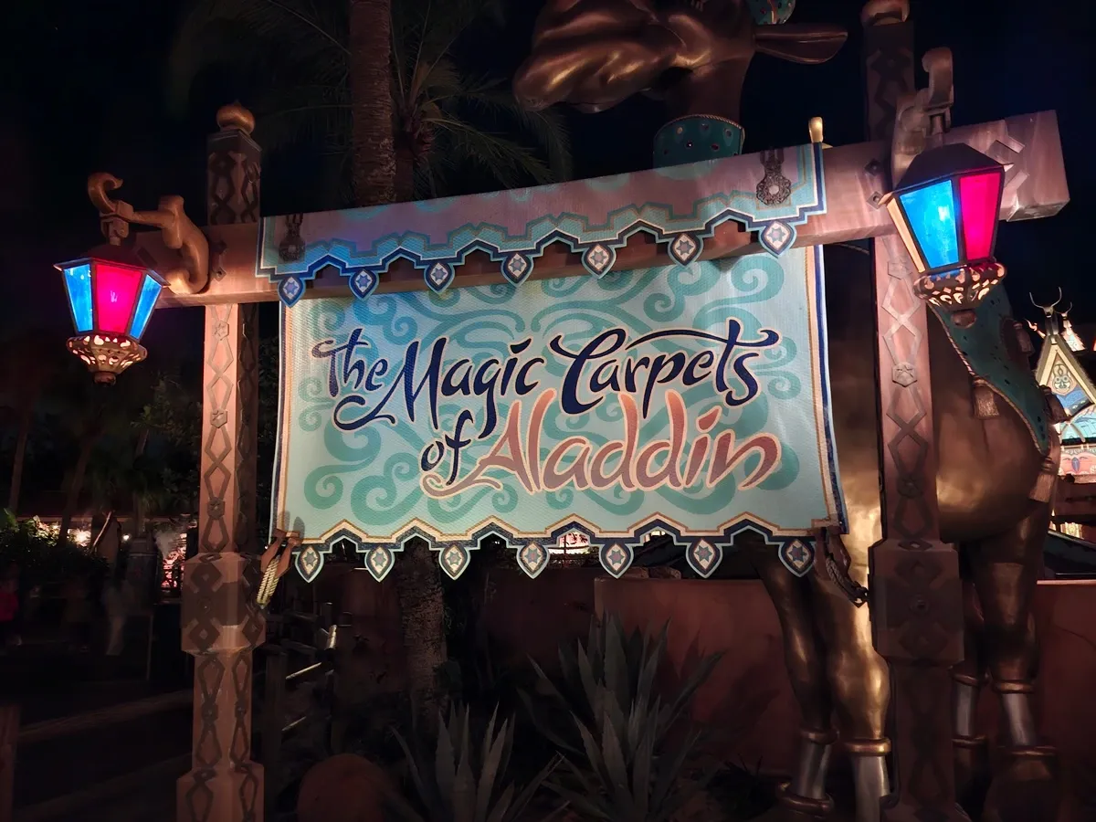 The_Magic_Carpets_of_Aladdin_ride_sign_a88b033515.webp