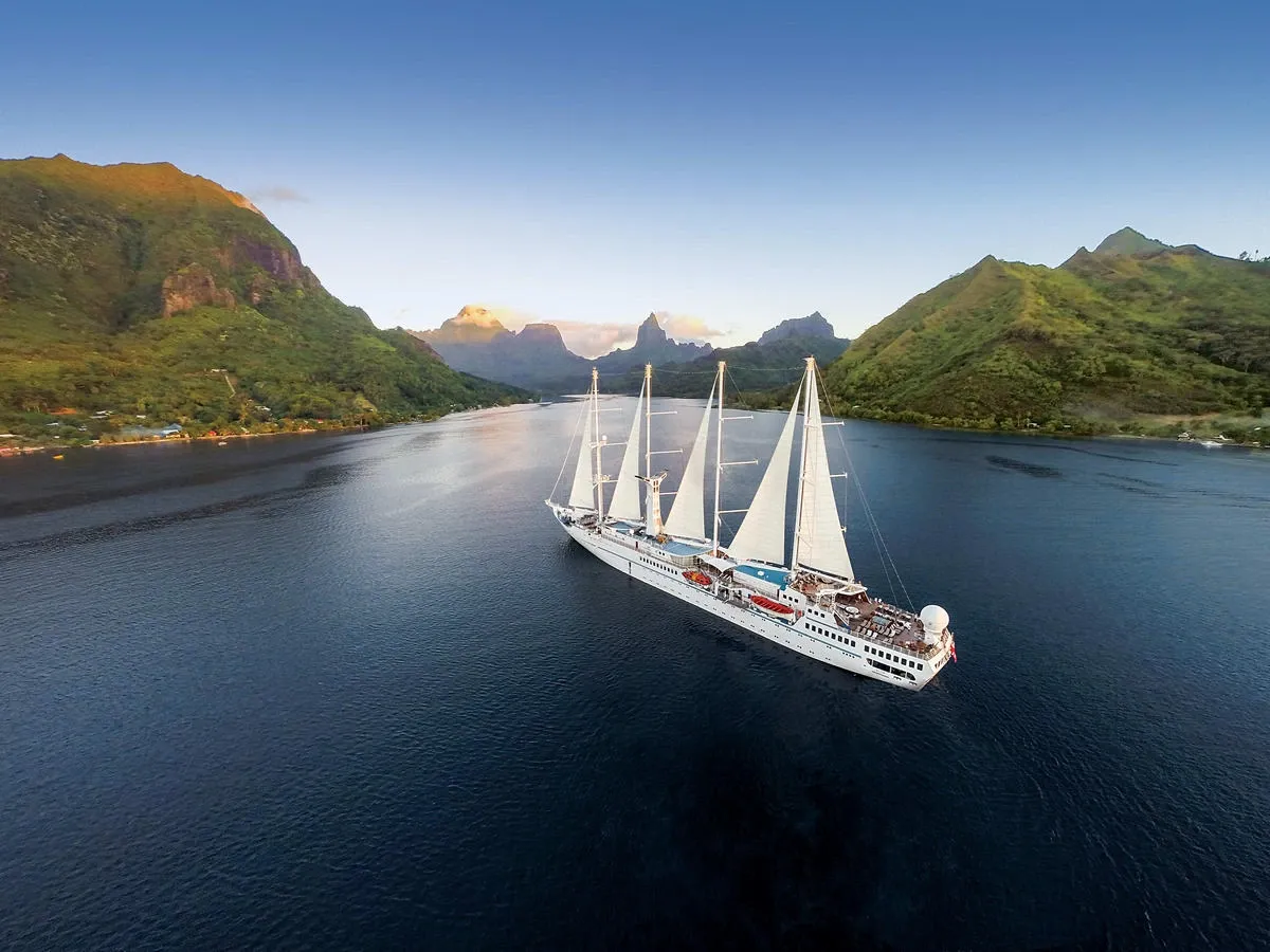 Windstar_Cruises_Sailship_1f7073bbf4.webp